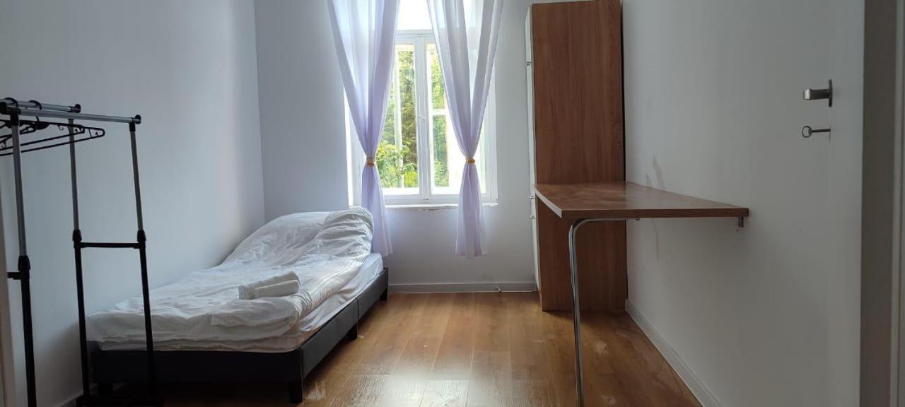 Volkshaus Hbf Wg & Serviced Apartments Zittau Bagian luar foto