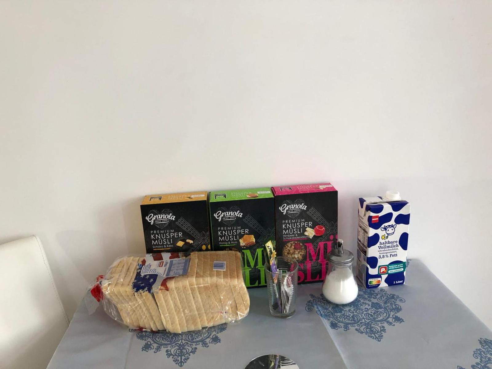 Volkshaus Hbf Wg & Serviced Apartments Zittau Bagian luar foto