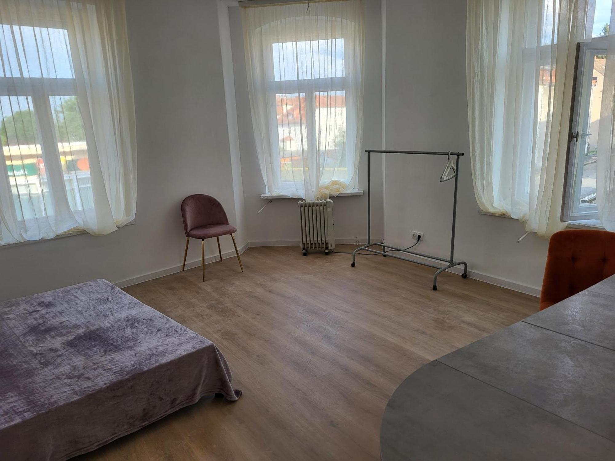 Volkshaus Hbf Wg & Serviced Apartments Zittau Bagian luar foto