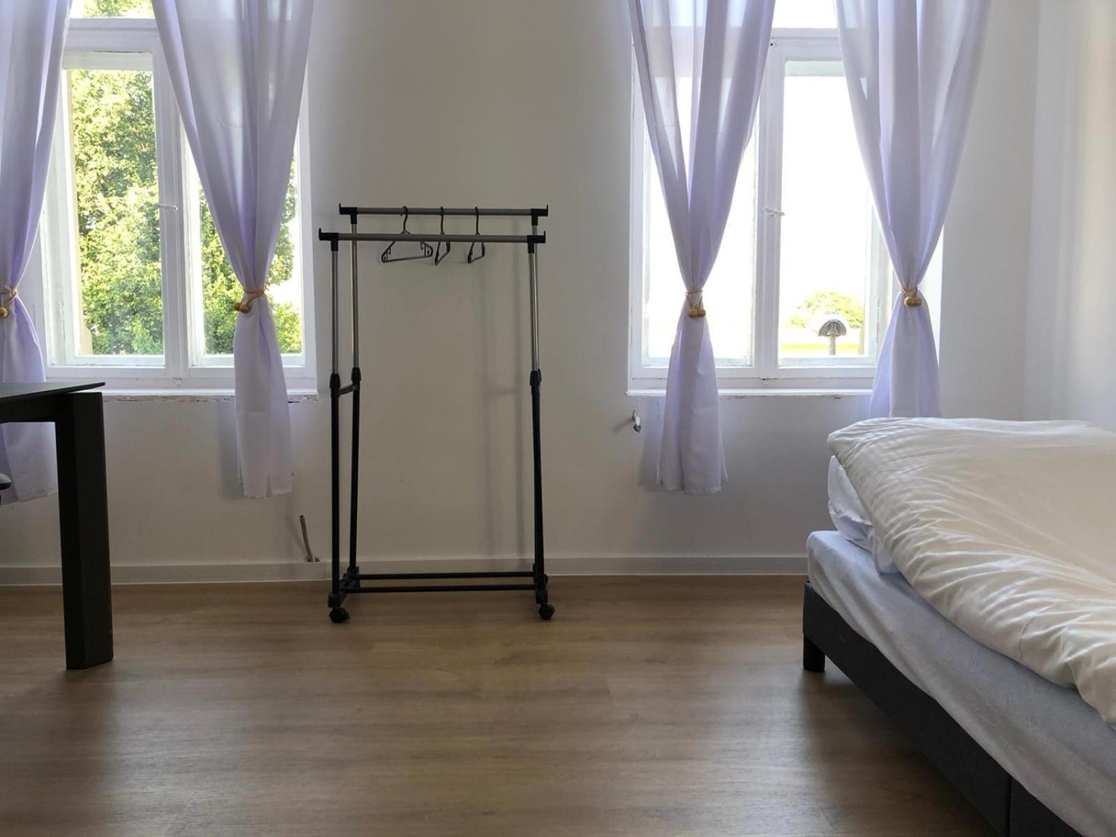Volkshaus Hbf Wg & Serviced Apartments Zittau Bagian luar foto